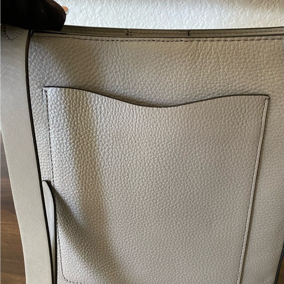 REBECCA Minkoff Crossbody Leather Bag. - Picture 10 of 15